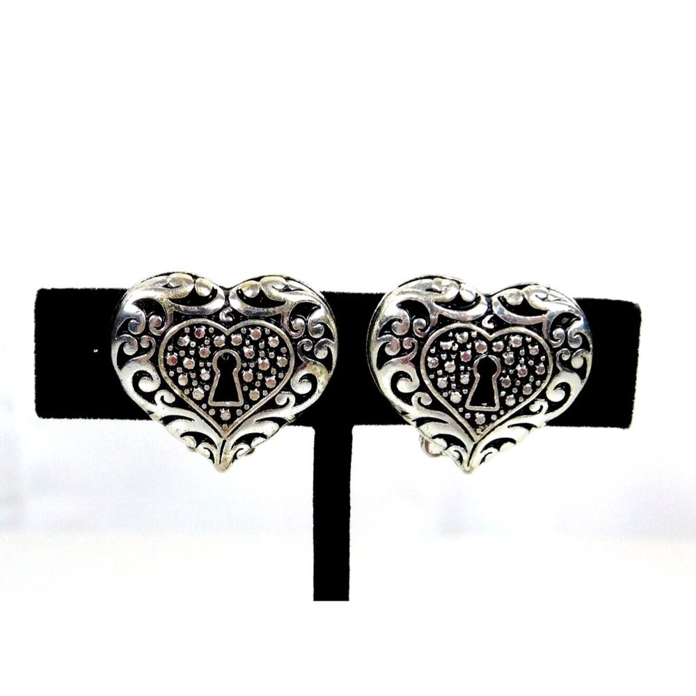 Heart Shape w/Keyhole Filigree Design Comfort Clip Earrings Silver Tone